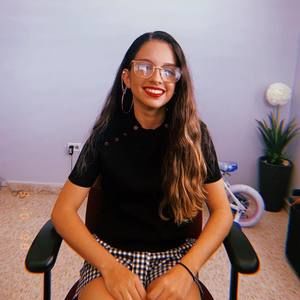 Meet your Posher, Eva